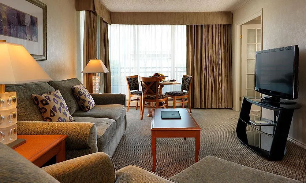 Chateau Victoria Hotel & Suites Canada