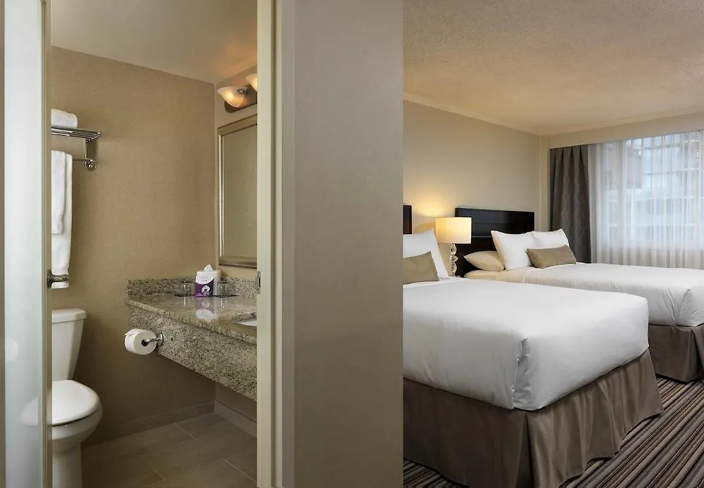 Chateau Victoria Hotel & Suites