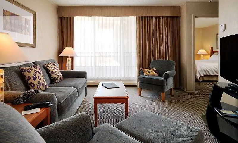 Chateau Victoria Hotel & Suites