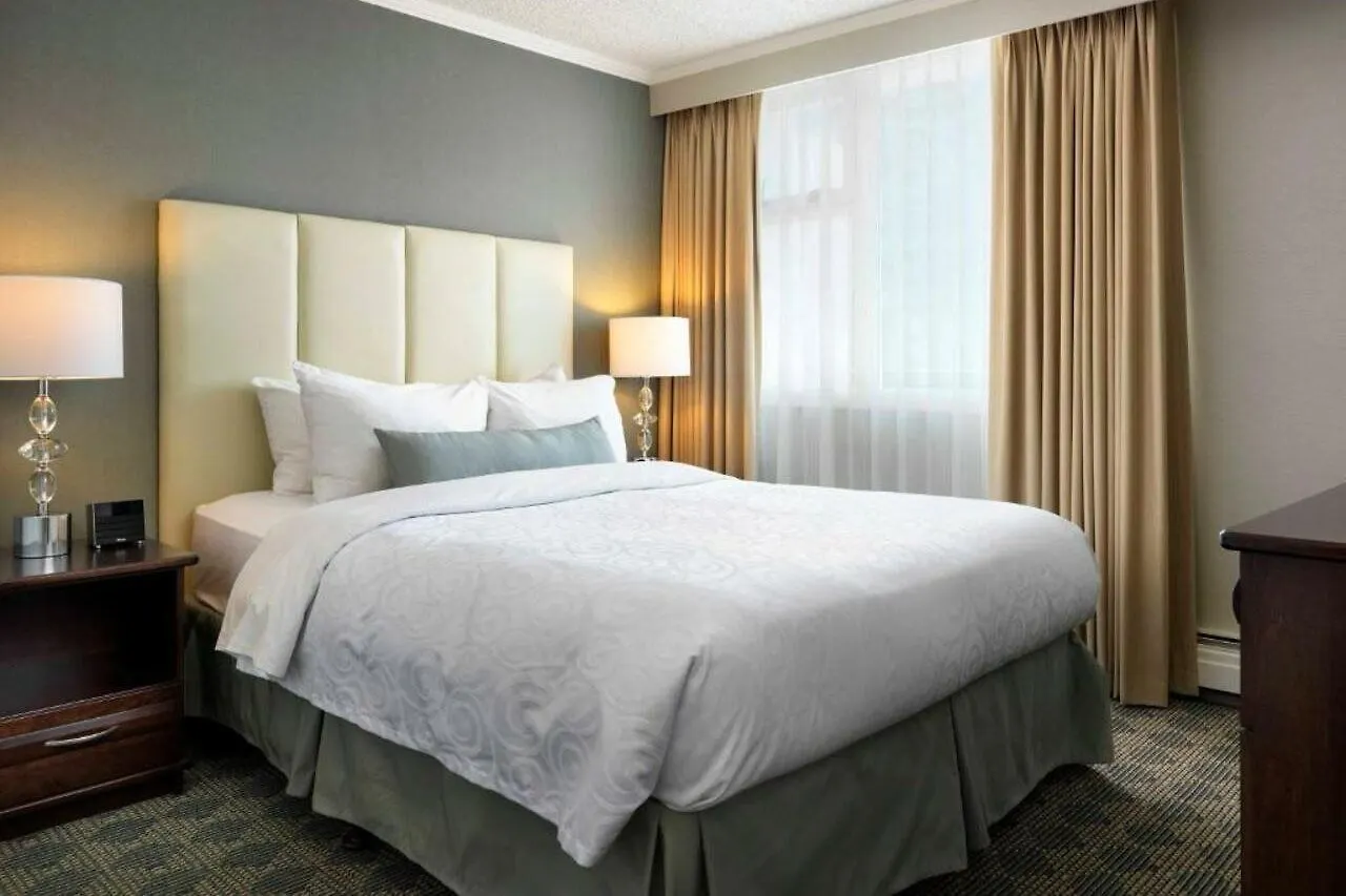 Chateau Victoria Hotel & Suites